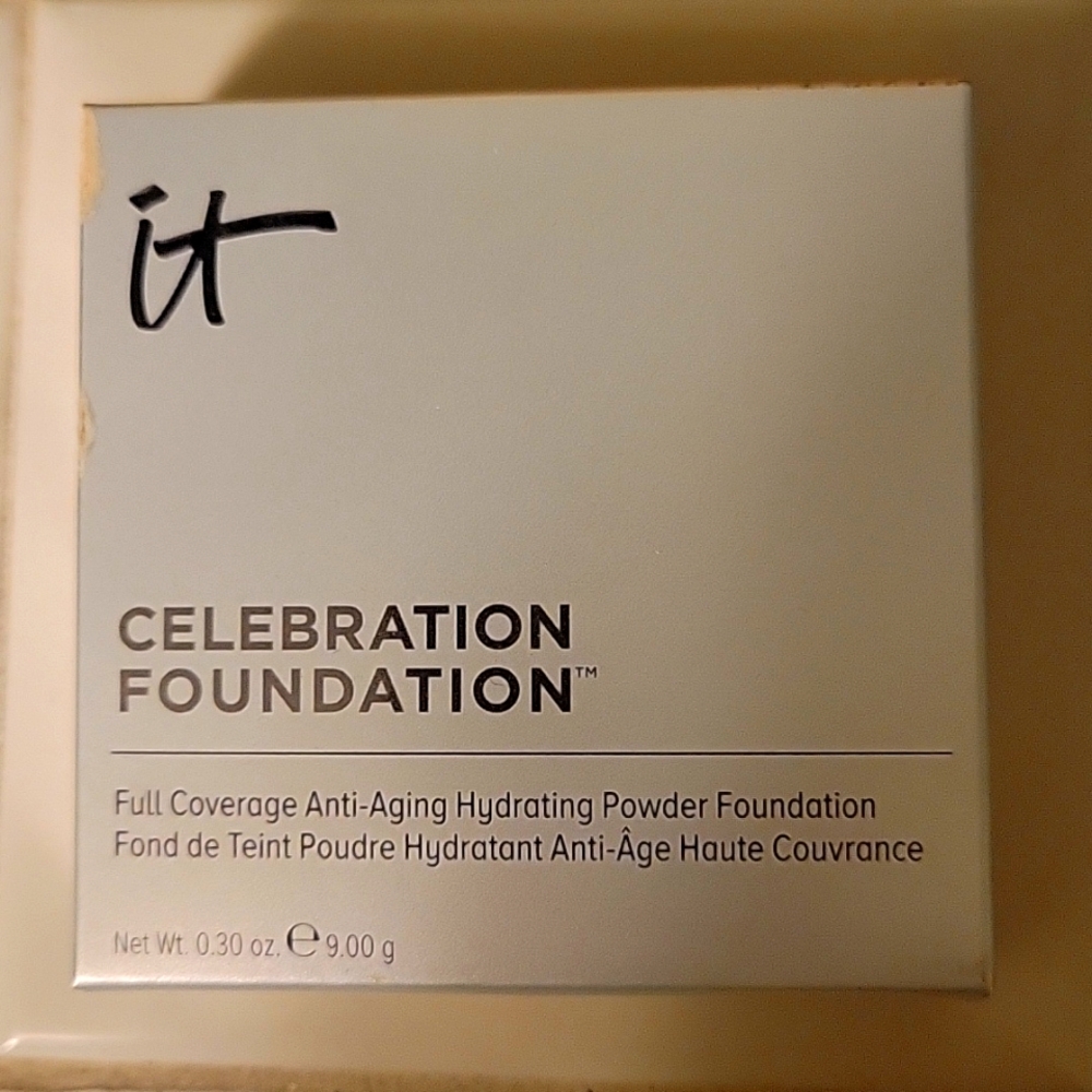 it Cosmetics Celebration Foundation